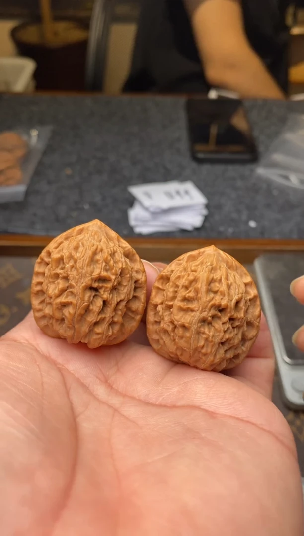【闪购商品】桃核把件B99号34尺水龙纹