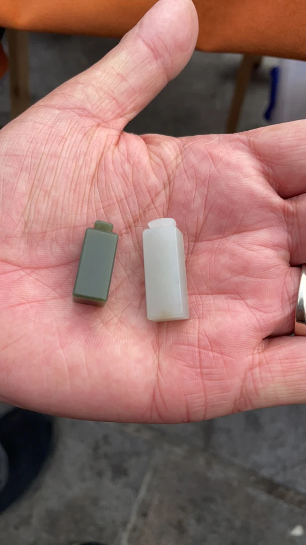 天然和田玉小吊坠