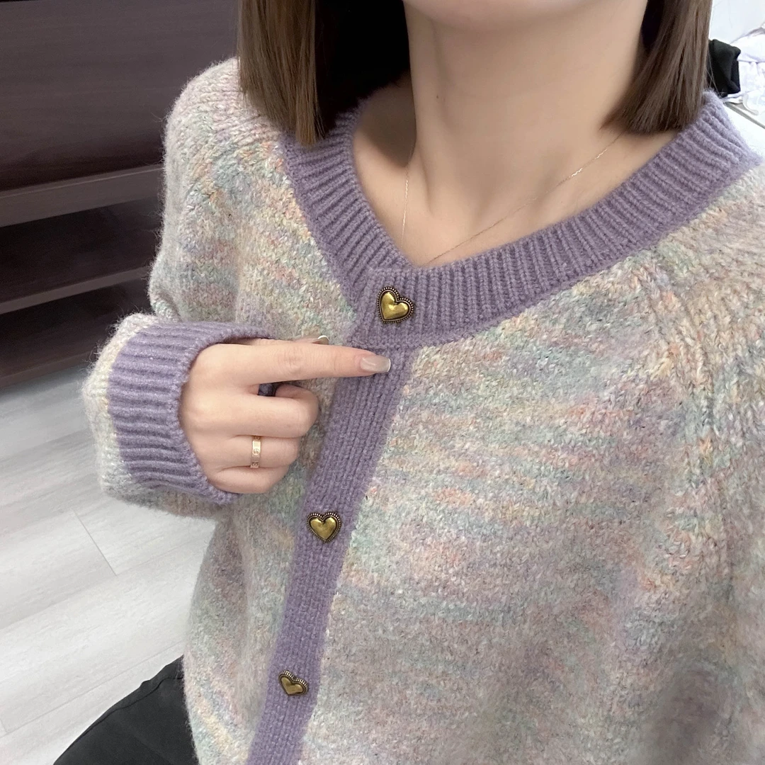 爱心扣幻彩纱圆领针织开衫秋冬季新款上衣宽松韩版加厚毛衣外套女