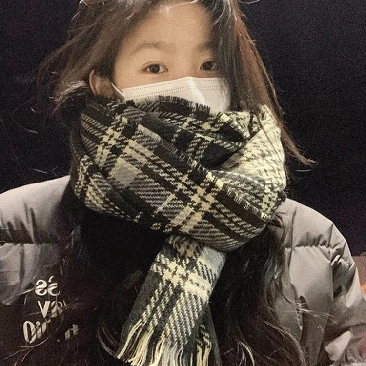 围巾冬季女高级感2024新款格子韩版情侣披肩红色防寒百搭加厚围脖