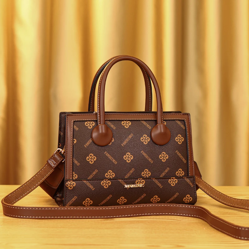 2025春夏新款潮女包高档轻奢气质百搭时尚斜挎手提小方包