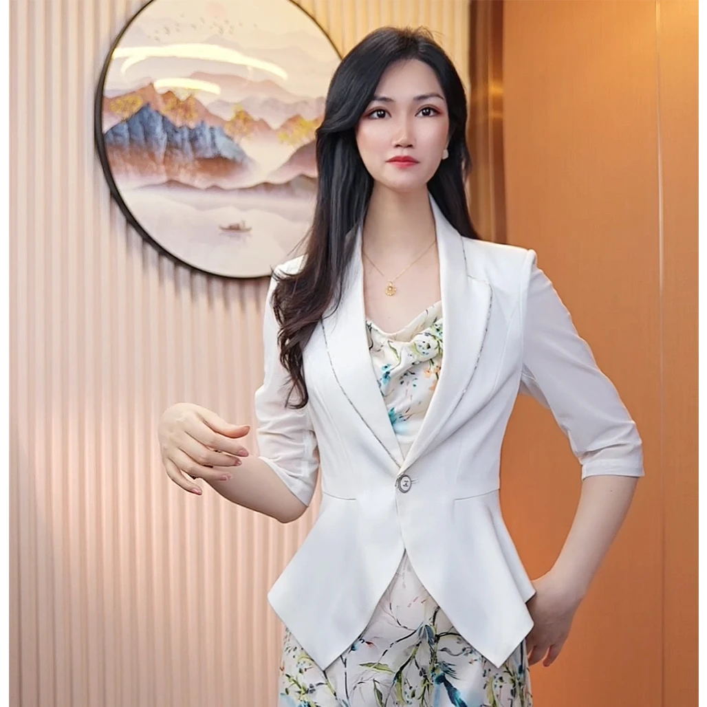 白茶清欢~时尚气质高档小西装外套女春夏季七分袖短款小个子西服