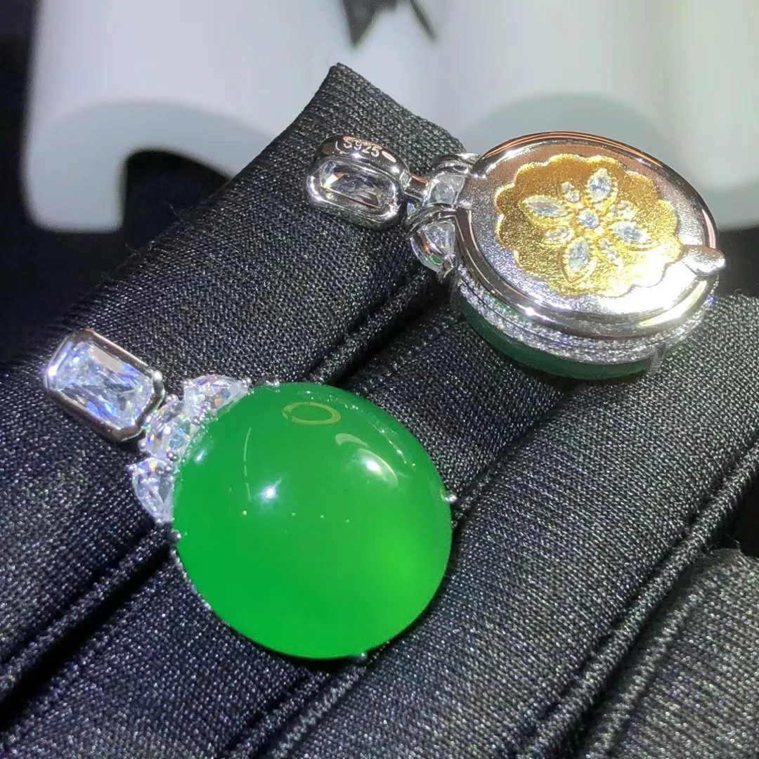 银s925镶嵌绿玉髓大鸽子蛋吊坠