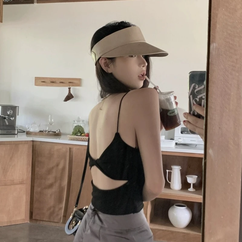 夏季新款纯色大U领口防走光镂空设计美背细肩带背心修身显瘦上衣