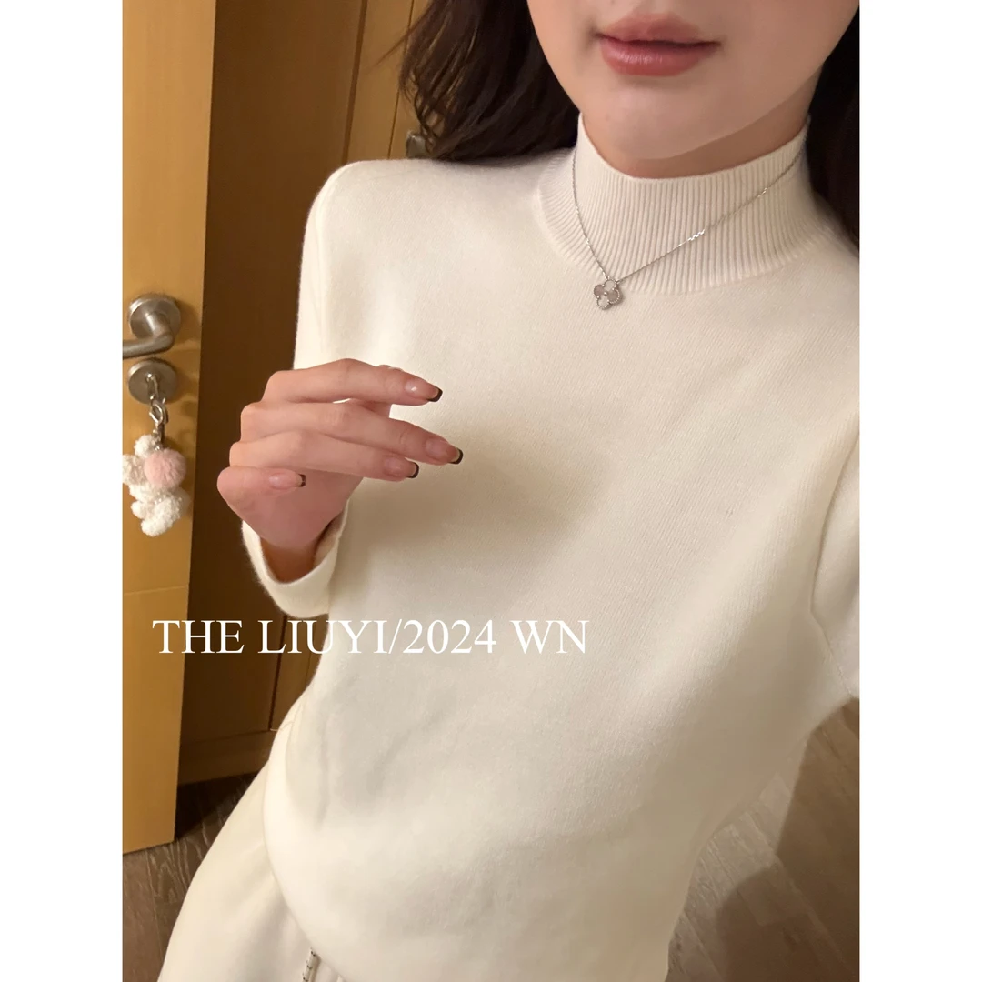 【LIUYI】冬季半高领一体绒内搭上衣411289