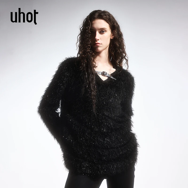 UHOT 黑色亮葱编织V领上衣女士气质时尚2024冬季新款 UWFA2L112
