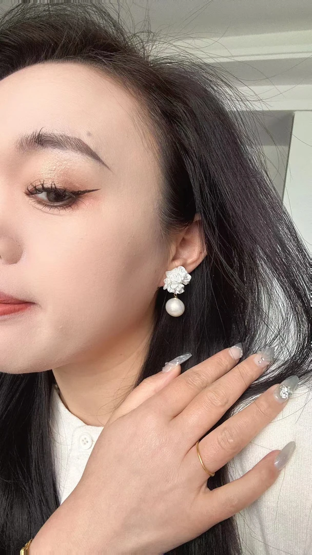 钛钢树脂耳饰 小火同款棉花珠珠耳钉优雅精致