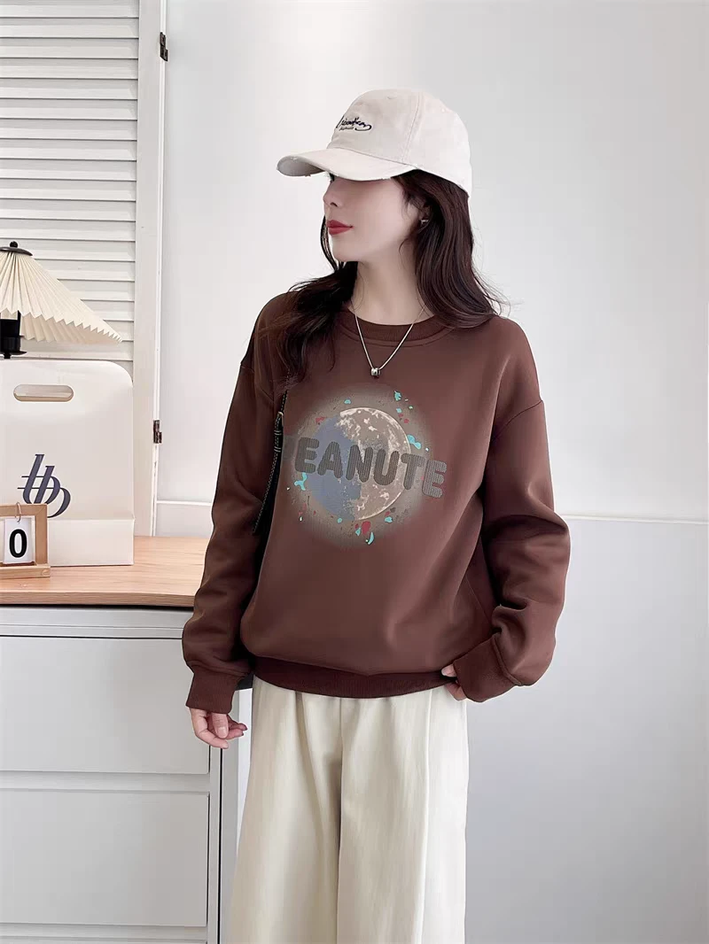 显瘦休闲圆领印花卫衣上衣