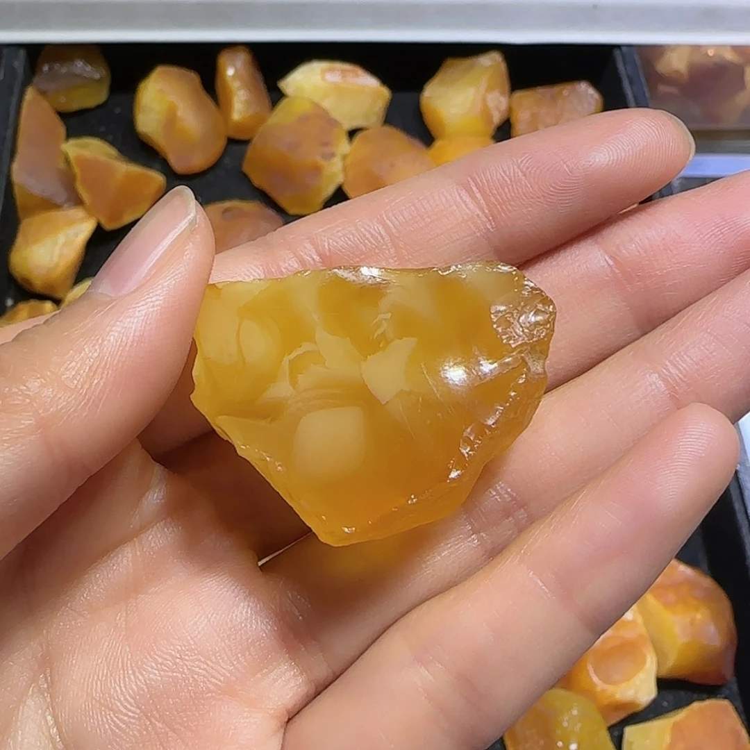 【闪购商品】定制琥珀未镶嵌l*