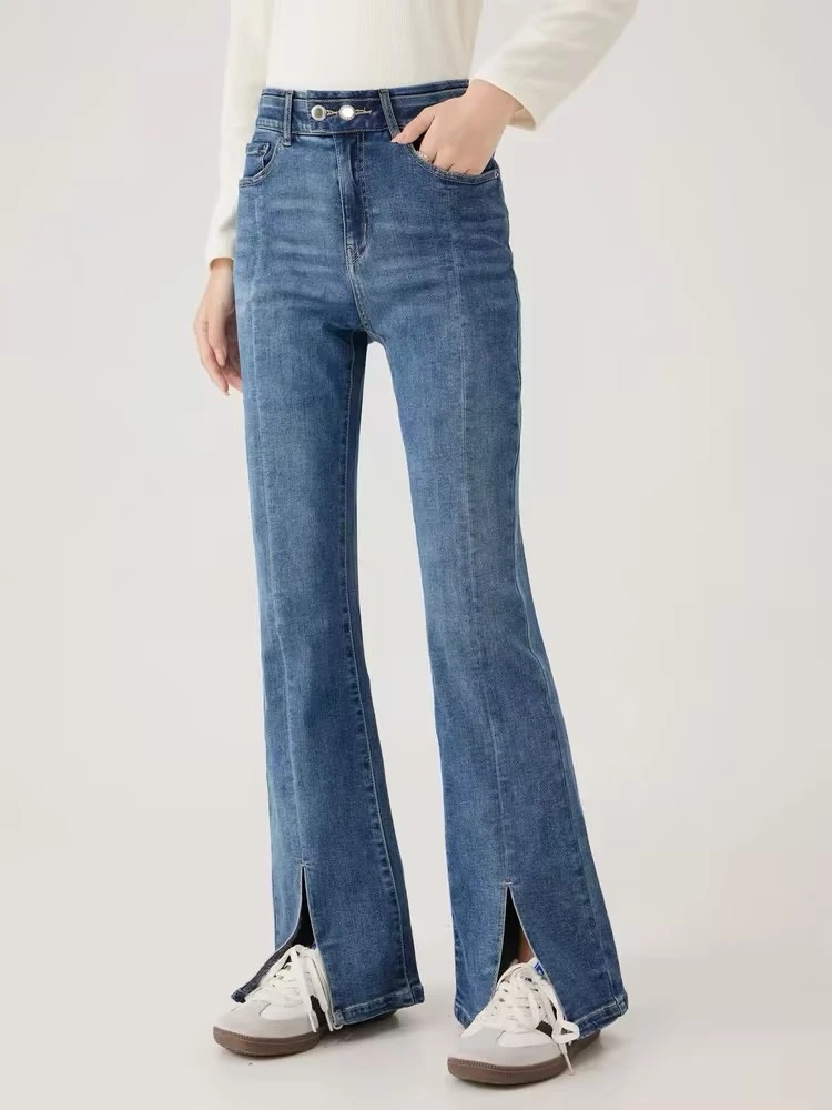 快鱼2023年秋季女款牛仔喇叭裤13N5157