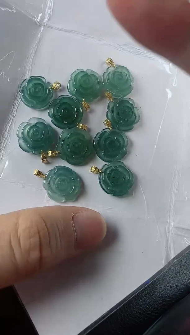 【闪购商品】翡翠颈饰18K金镶嵌玫瑰花多样性发货一件发货