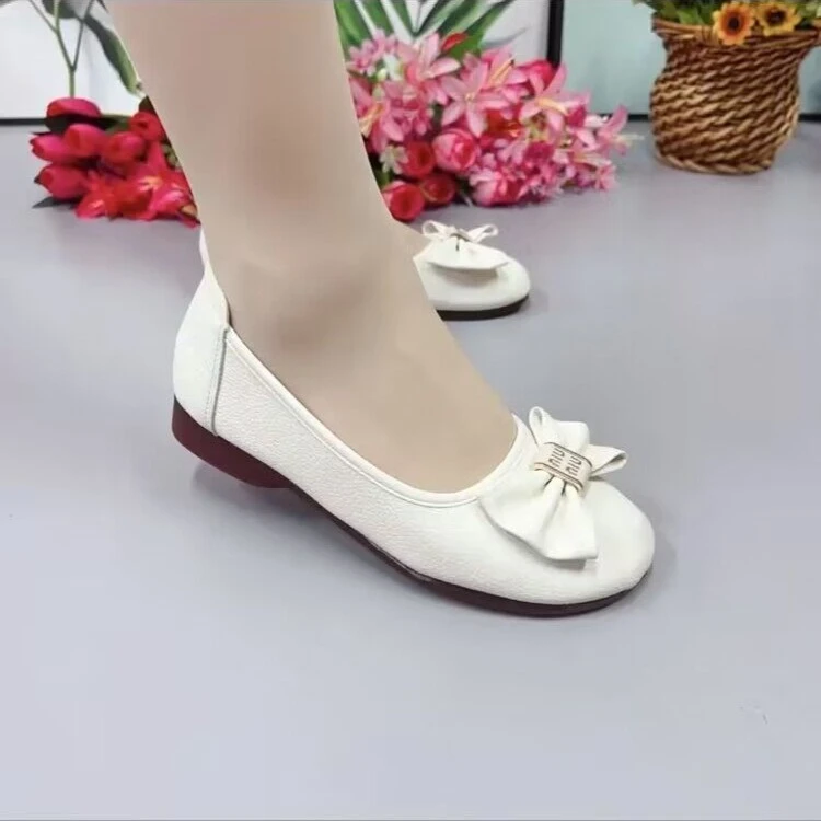 豆豆鞋女士软底单鞋平底舒适一脚蹬女鞋中老年妈妈鞋子