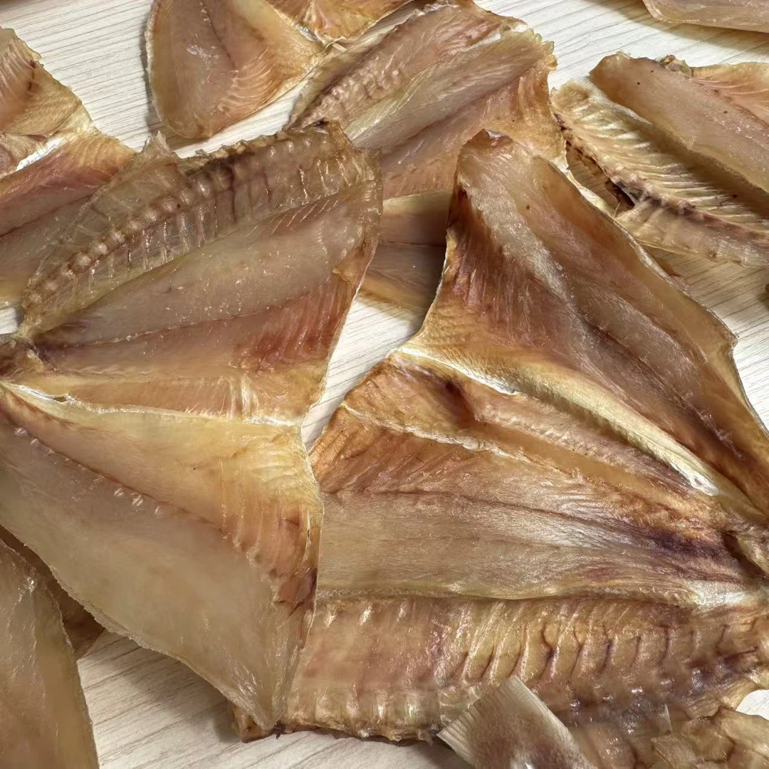 三亚本港大眼睛大眼鸡鱼咸鱼干油煎皮脆肉嫩咸淡适中下饭