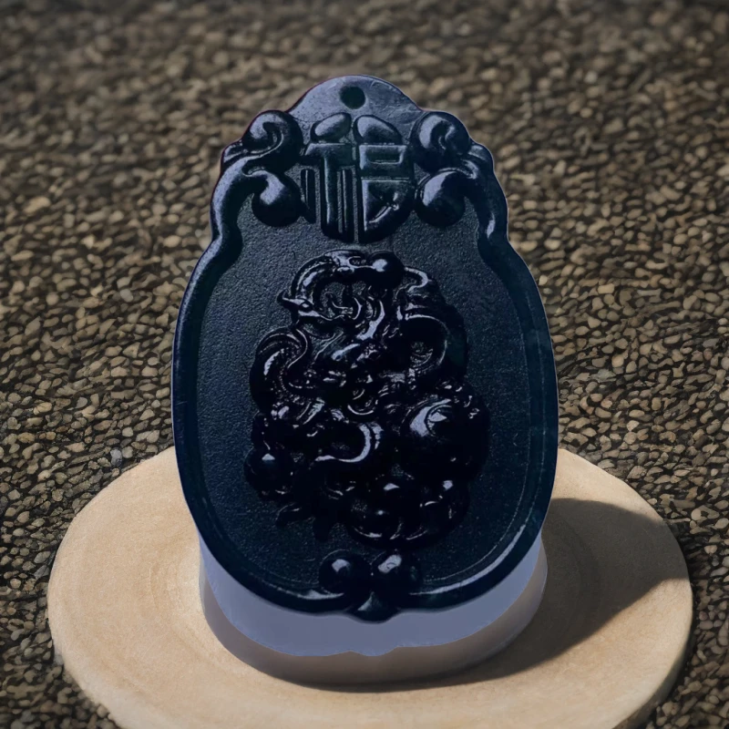 缅甸墨翠天然翡翠A货，墨翠龙牌，缅甸墨翠精美高冰精雕