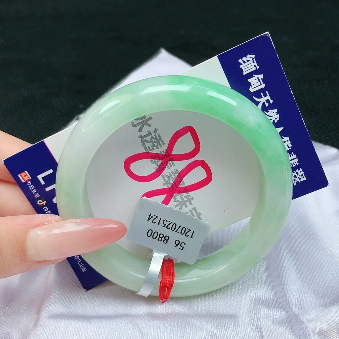翡翠手镯未镶嵌缅甸天然a货翡翠手镯