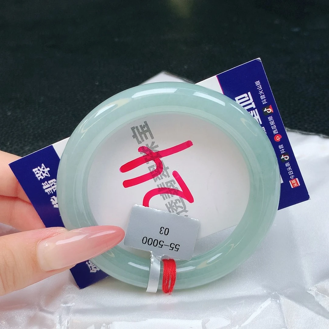翡翠手镯未镶嵌缅甸天然a货翡翠手镯