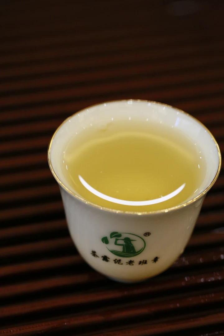 茶露伲22年老班章-古春-龙珠-生茶