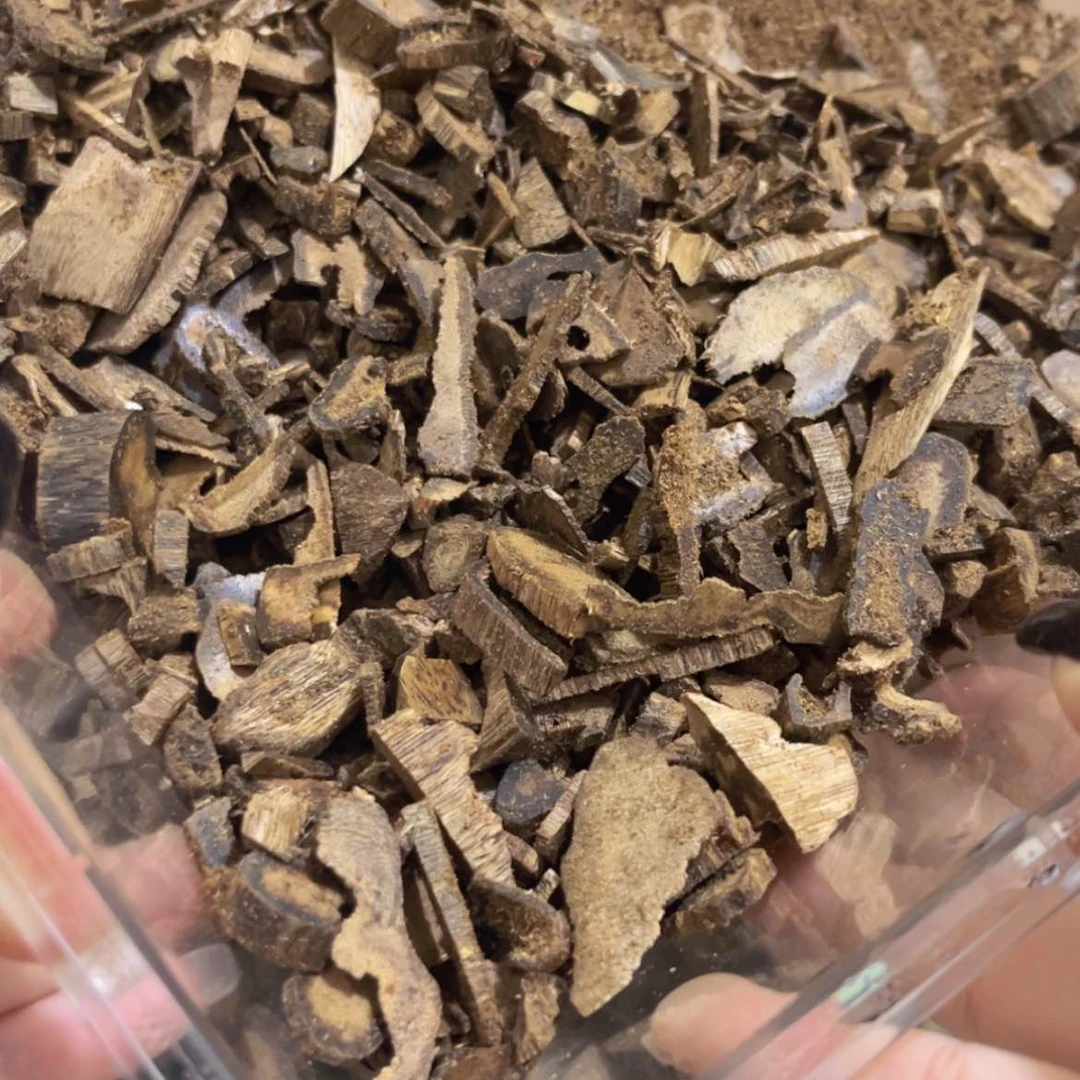 【闪购商品】紫棋沉香块料多样性30克