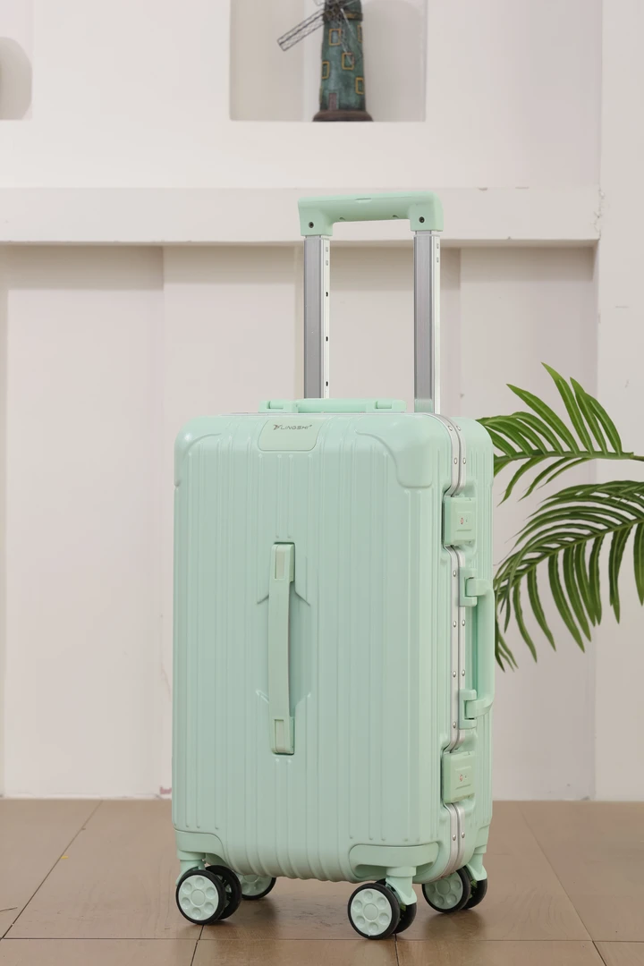 081#铝框旅行行李箱男士休闲女款拉杆箱防水加厚运动时尚防刮抗压