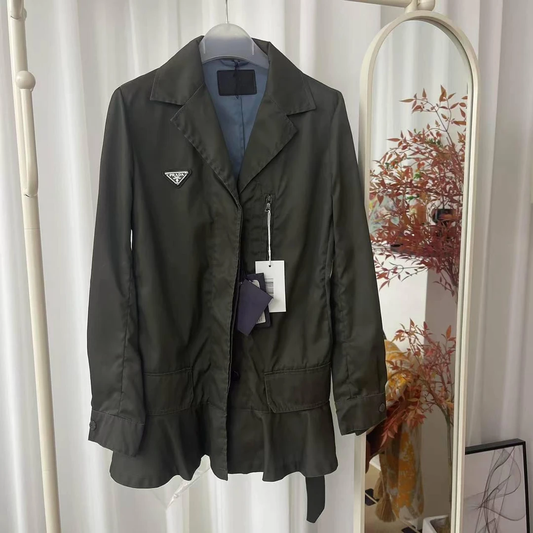 Prada/普拉达榛榛臻选/99新/aa41558/普拉达外套/42码