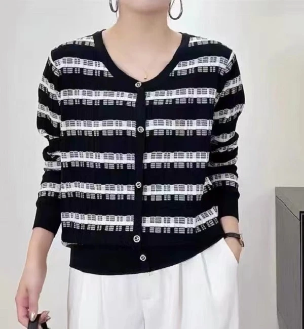 【钢琴花】028早秋新款条纹拼色假开衫长袖针织上衣