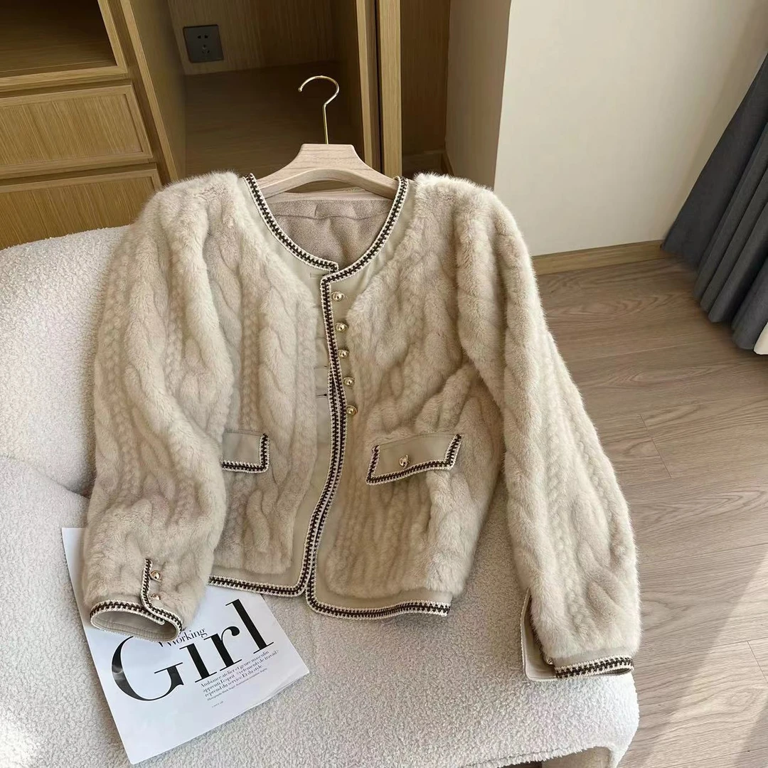 【豆子推荐】8526 冬季韩版宽松小香风气质百搭毛外套洋气