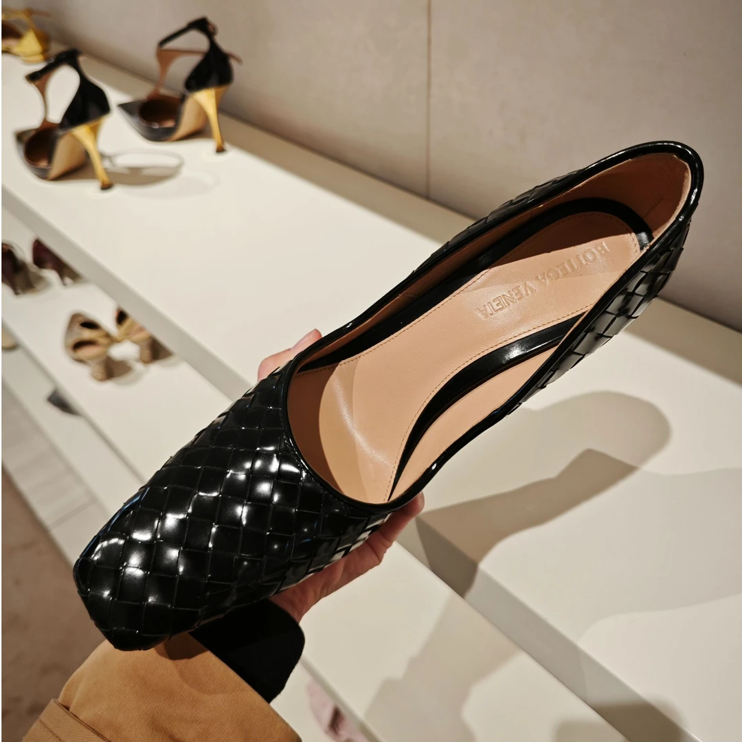 【巴黎直邮】Bottega Veneta葆蝶家 黑色皮革 高跟鞋 R05229