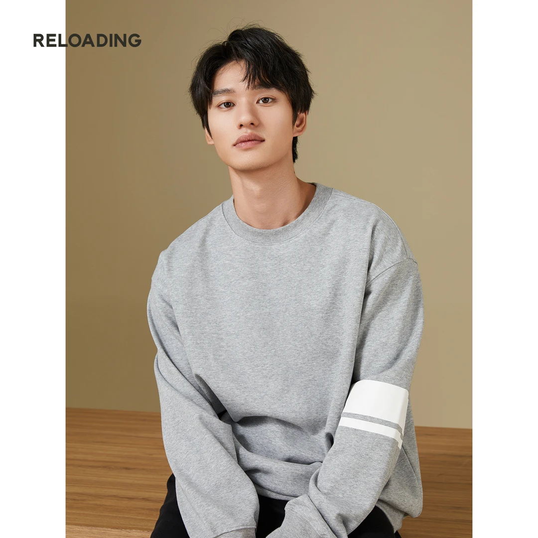 Reloading重新加载 柔软亲肤面料撞色胶条秋季百搭休闲圆领卫衣