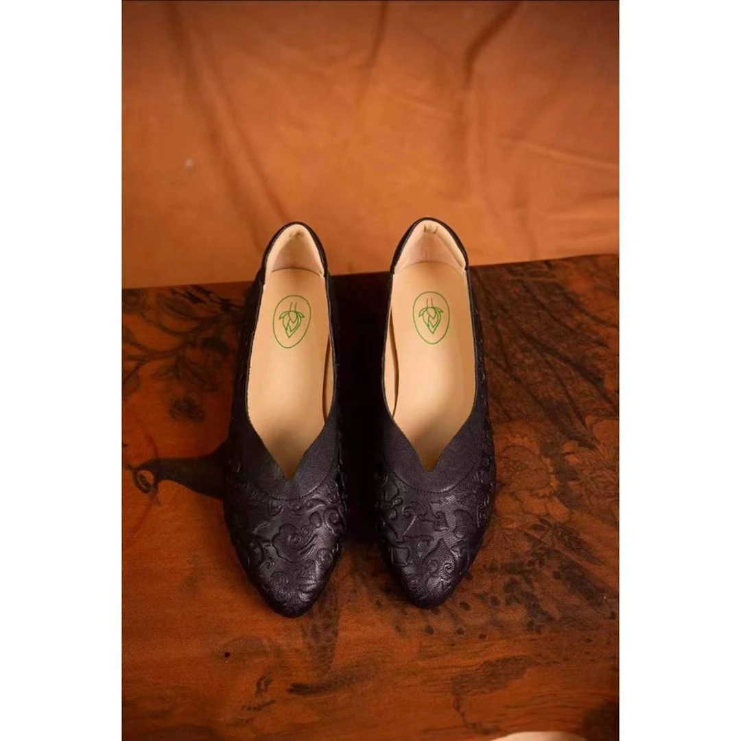 【九丽服饰】浮雕头层羊皮高跟鞋 D2217