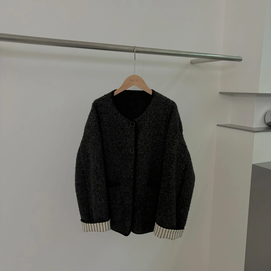 CAICAI冬季韩风加厚皮毛一体外套女士休闲短款百搭保暖外套