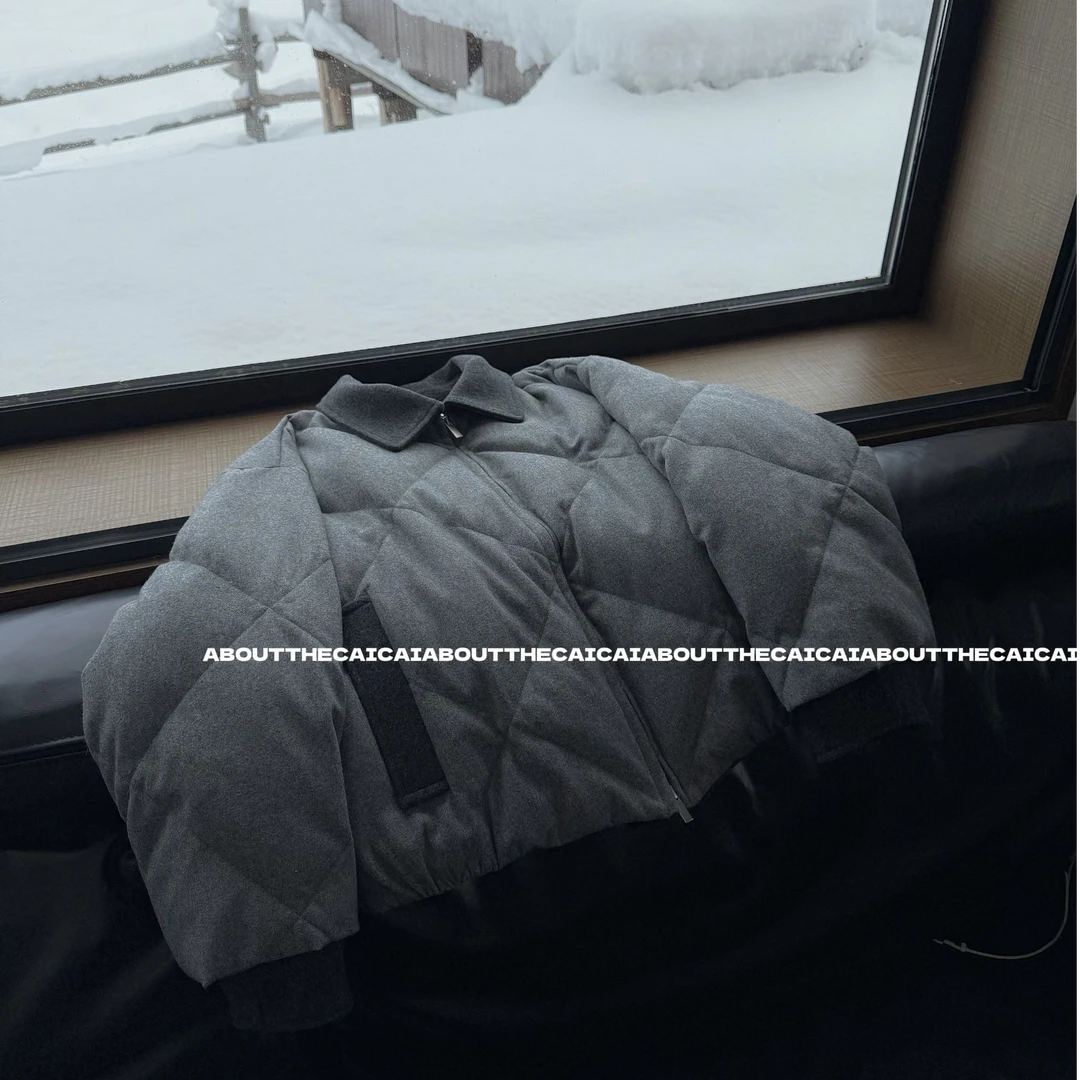 CAICAI/冬季撞色翻领女士高级羊毛羽绒服休闲保暖白鸭绒外套-783