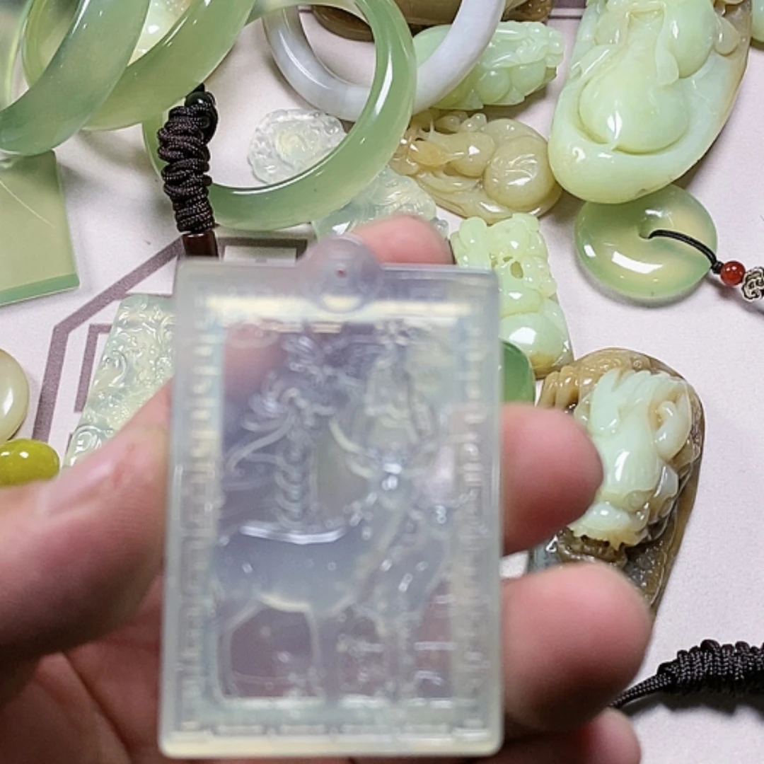 【闪购商品】岫玉颈饰合金