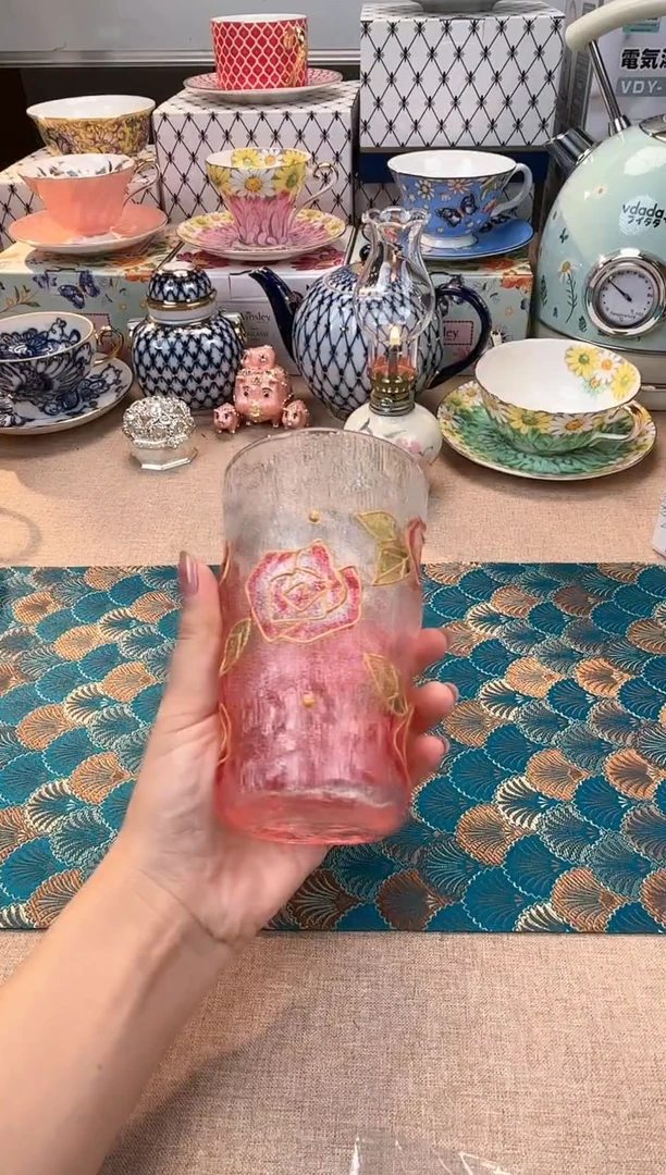 【闪购商品】瓷片190日式红玫瑰杯~~~~~