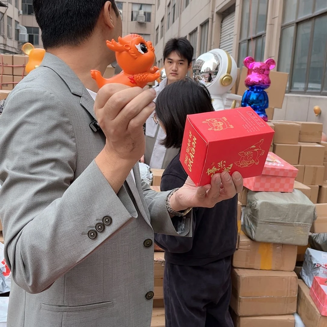 【闪购商品】树脂龙一对