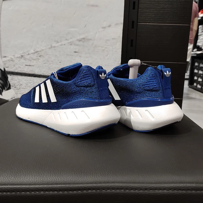 阿迪达斯--三叶草男女鞋跑步鞋Adidas新款轻便缓震运动鞋GZ3498