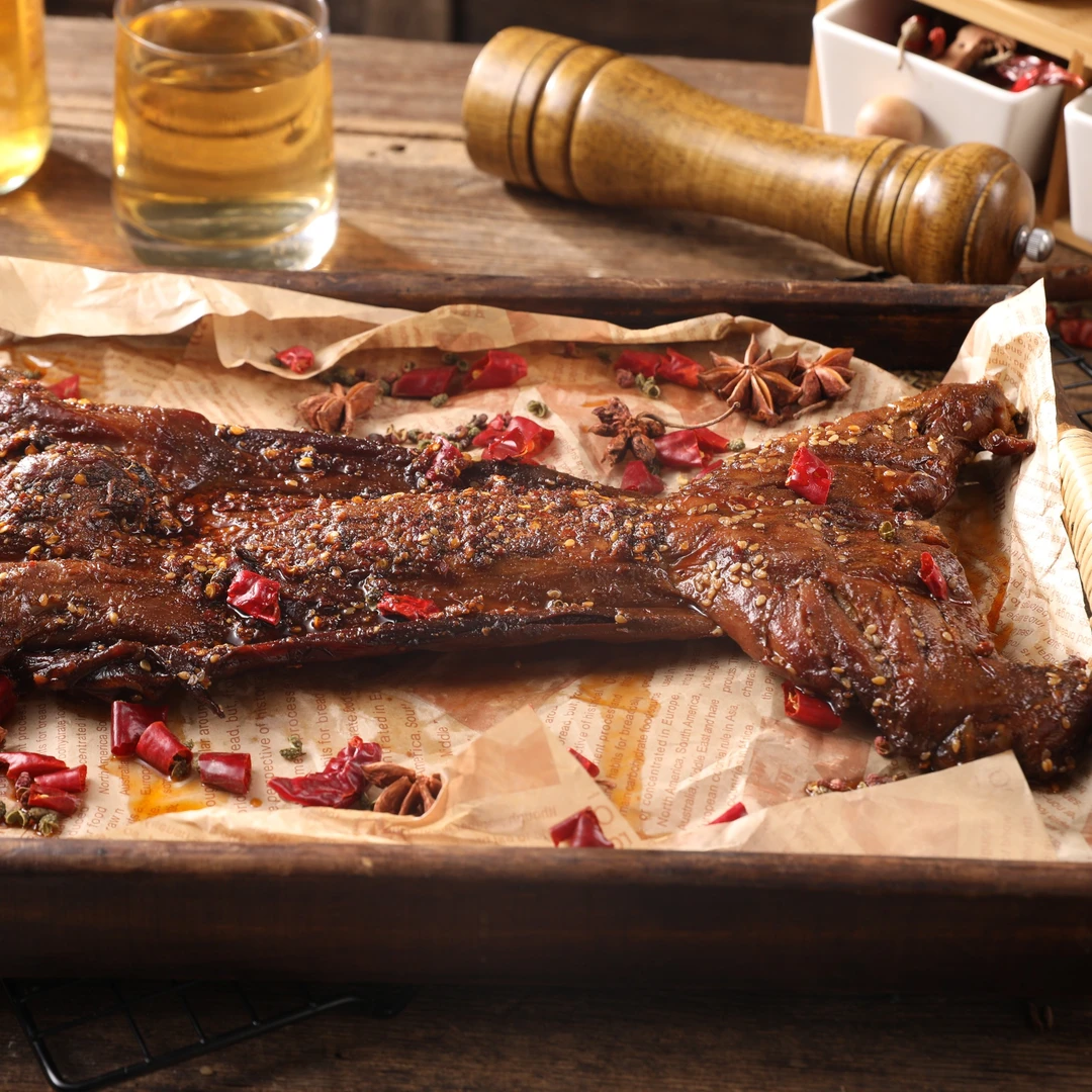 定制麻辣手撕兔兔子超大号手撕兔兔肉零食无外袋包装四川手撕兔