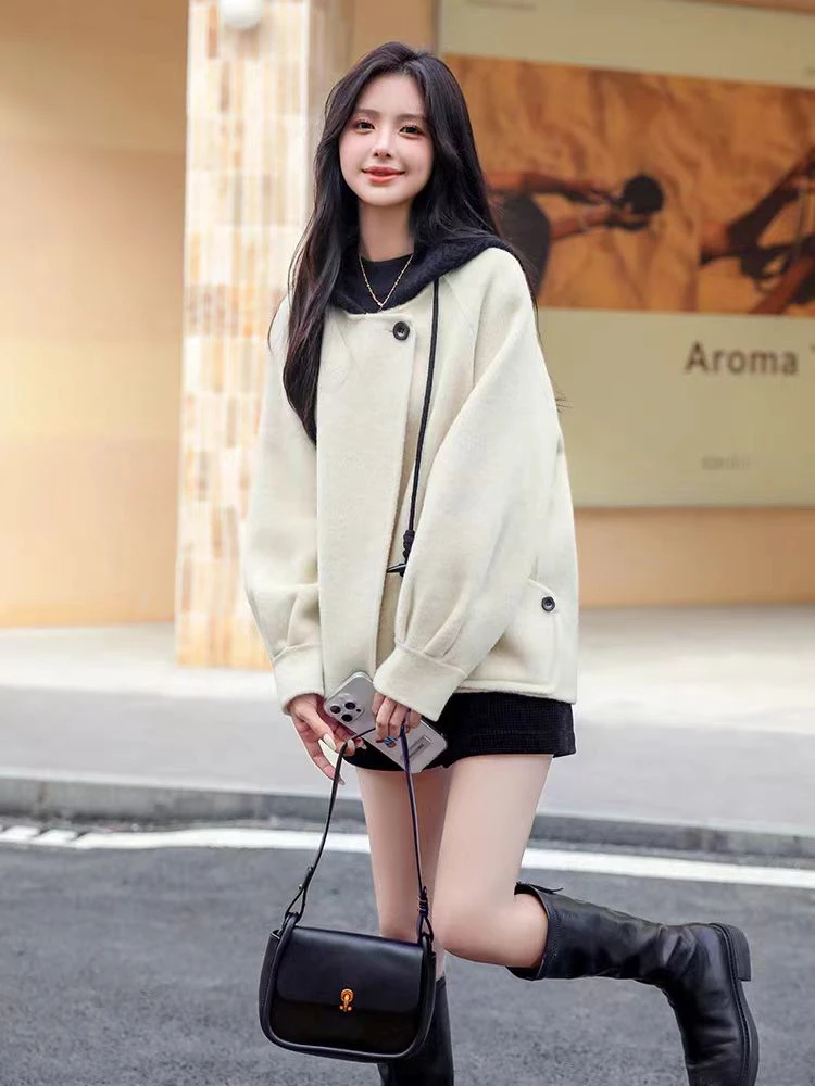 工厂直销秋冬新款双面羊毛大衣女短款连帽气质百搭羊绒毛呢外套