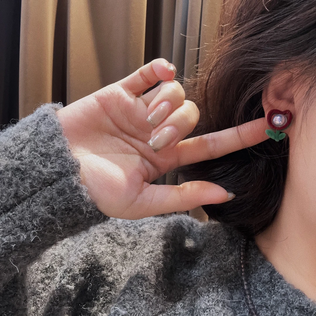 铜合金耳饰 气质植绒小花耳钉R600