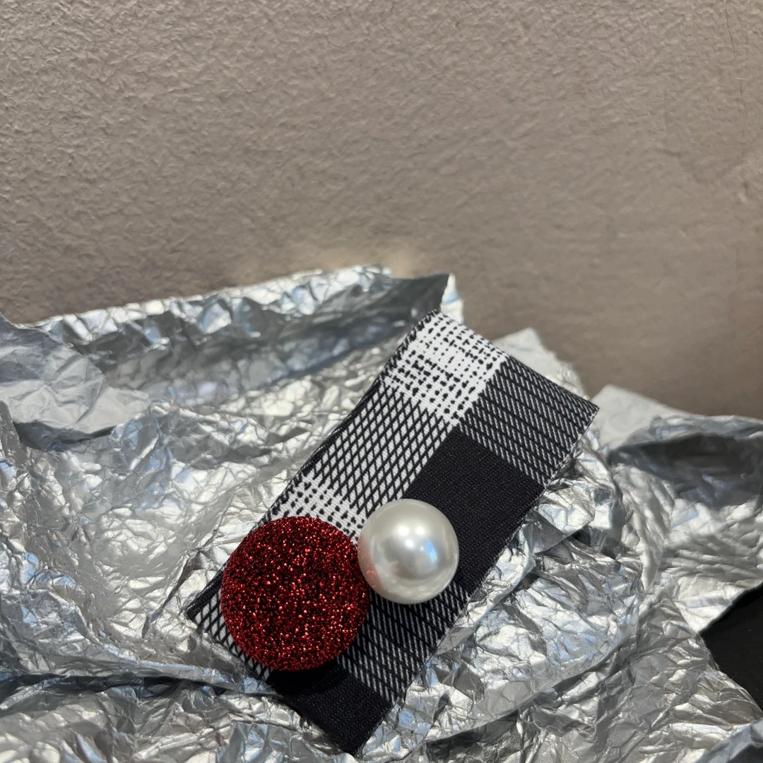 设计珠格纹发夹Y840