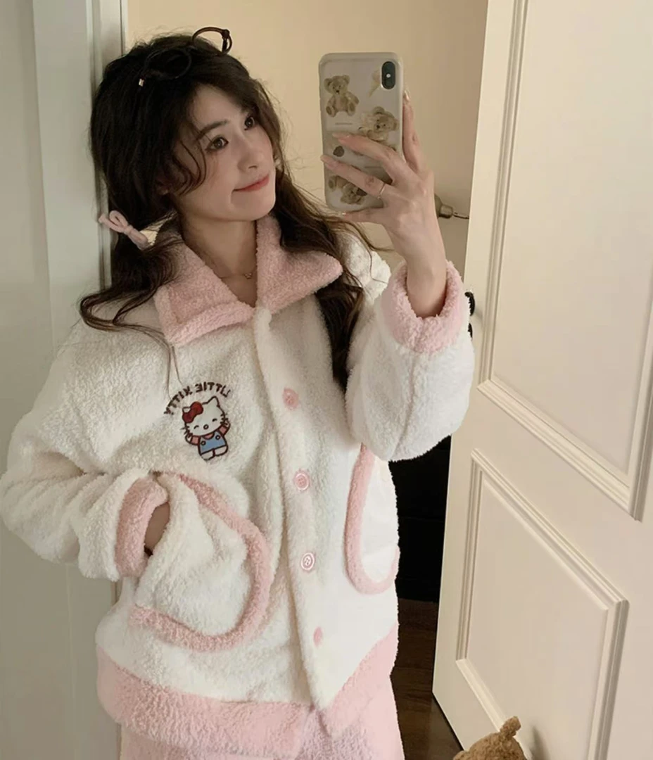 大码甜美可爱可外穿珊瑚绒睡衣女秋冬季新款卡通加厚保暖家居服