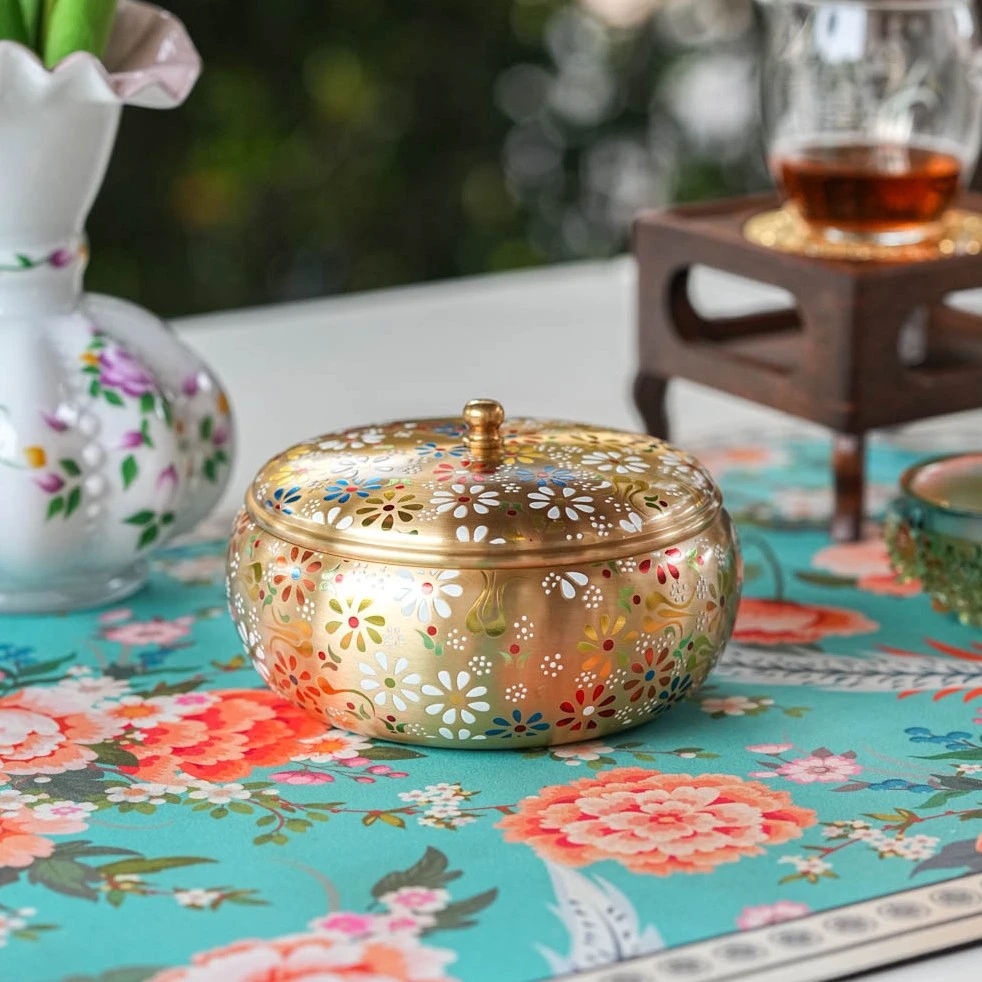 【奇居视频】黄铜珐琅彩带盖满花多彩糖果罐家用带盖收纳储物罐