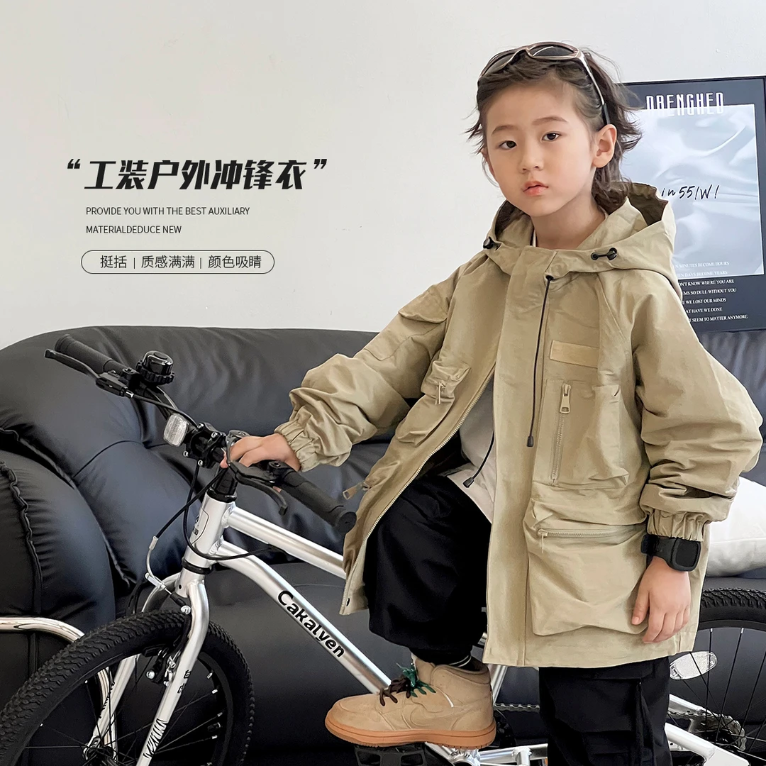 潮童穿搭男童冲锋衣秋季新款工装户外中大童帅气儿童外套酷XQ2429
