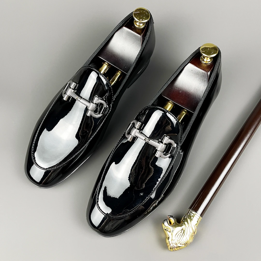 潮流男士休闲皮鞋真皮黑色软皮百搭时尚漆皮英伦风一脚蹬乐福鞋男