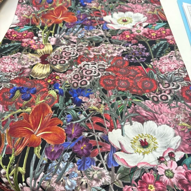 2021607 HOA数码印花棉布，老佛爷出品，拍一件100*140cm