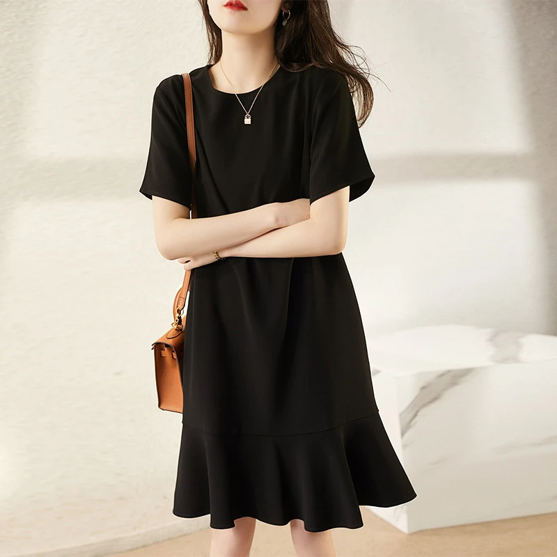 2024时尚新款气质夏装 短袖圆领小黑裙宽松显瘦鱼尾裙女