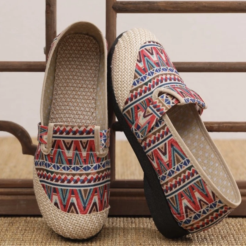 老北京布鞋女鞋单鞋软底工作鞋上班鞋平底跳舞妈妈鞋防滑