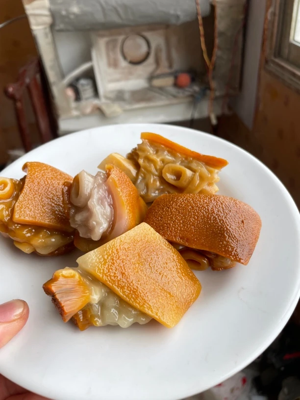 石雕文玩，题材：满汉全席煮脚