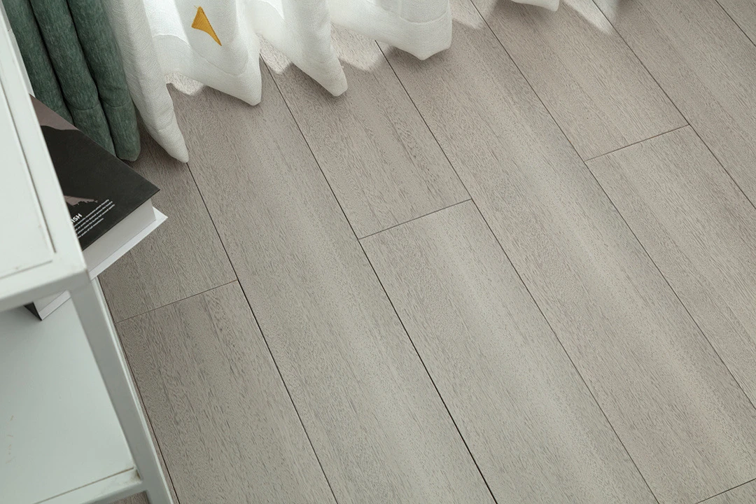 圆盘豆纯实木地板室内木质地板卧室木质100%纯实木木板