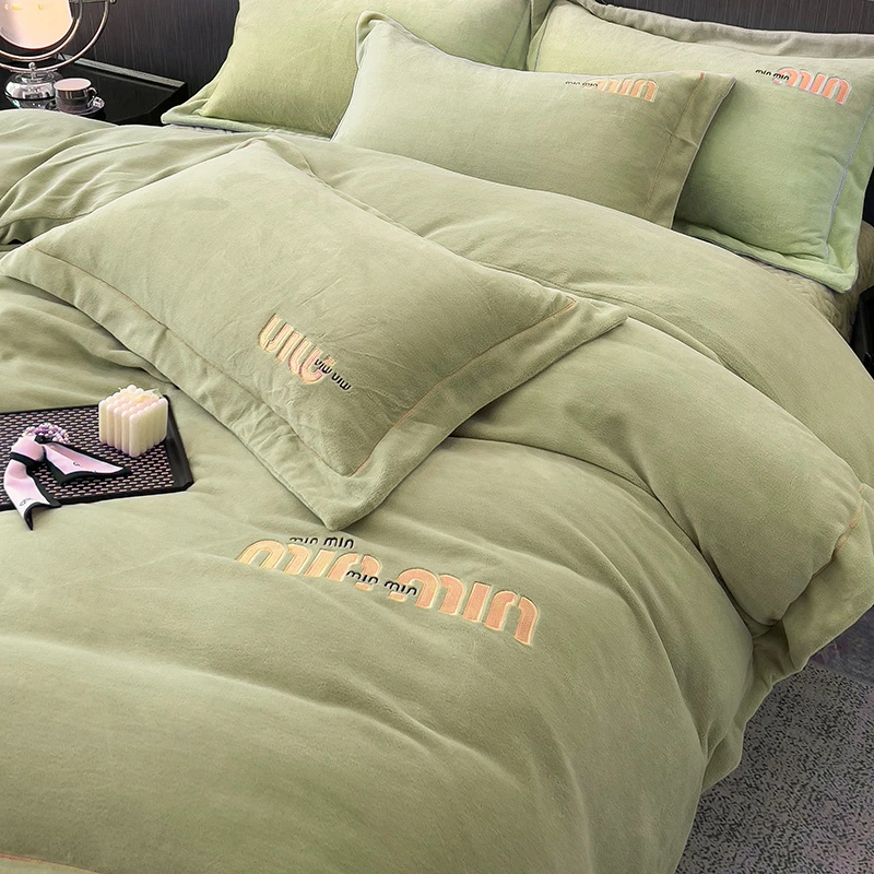 13斤！超厚牛奶绒床盖四件套 绿色