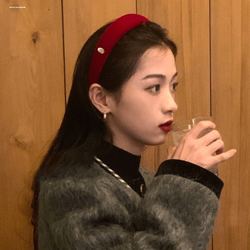 设计气质高颅顶百搭时尚发捆简约精致标丝绒发箍发饰质感压发